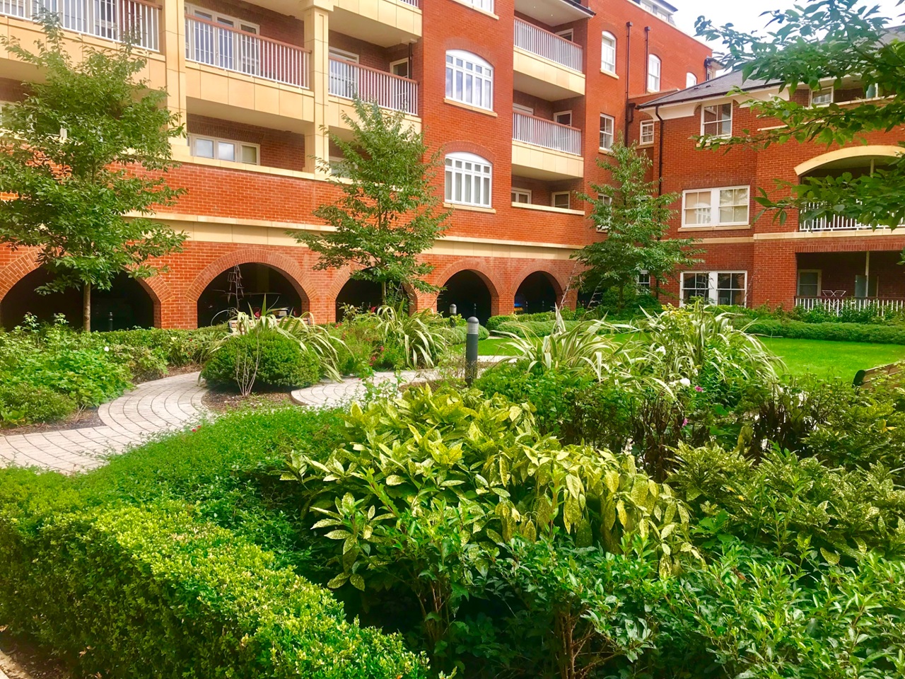 🎉北伦敦学区房 超大一房送车位  毛报酬率高达5%🎉